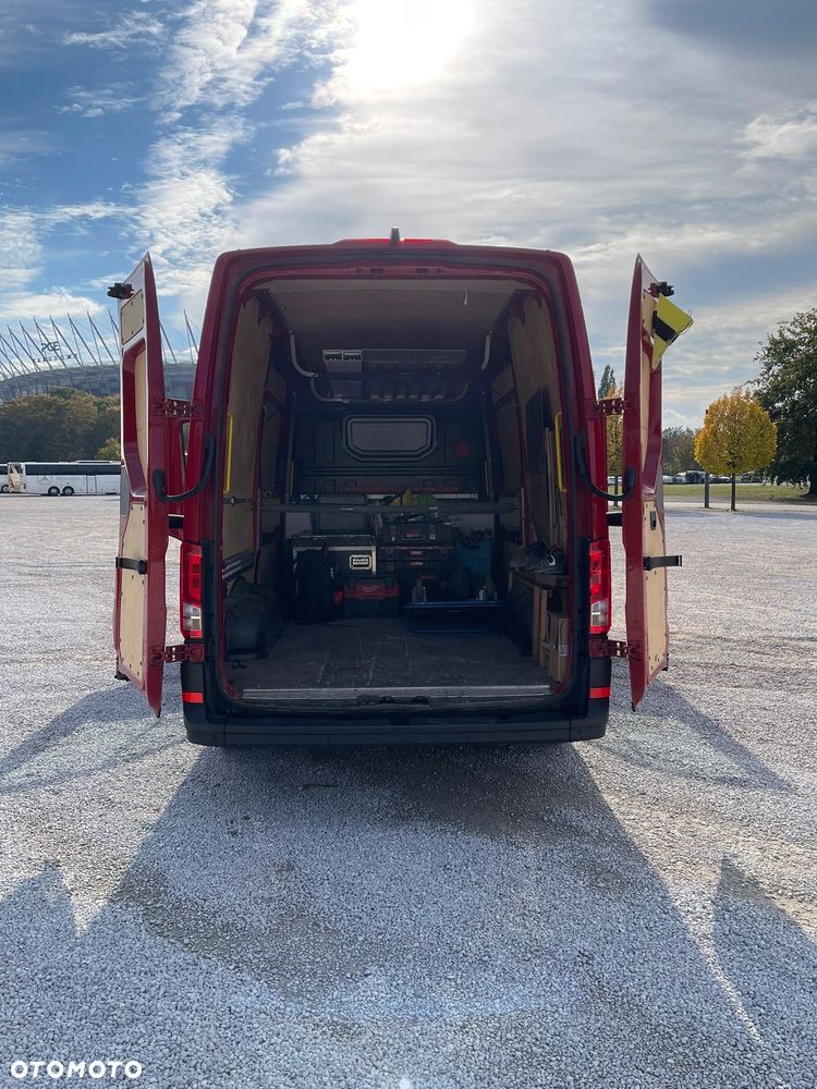 Volkswagen CRAFTER FURGON - 9