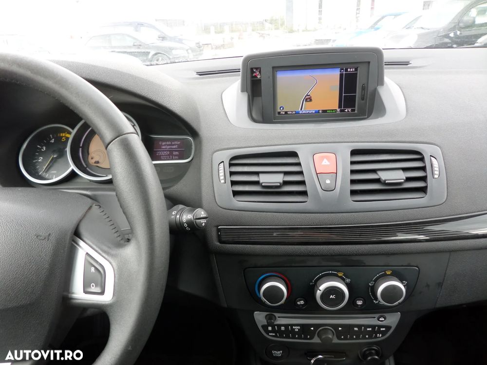 Renault Megane 1.5 dCi Dynamique - 7