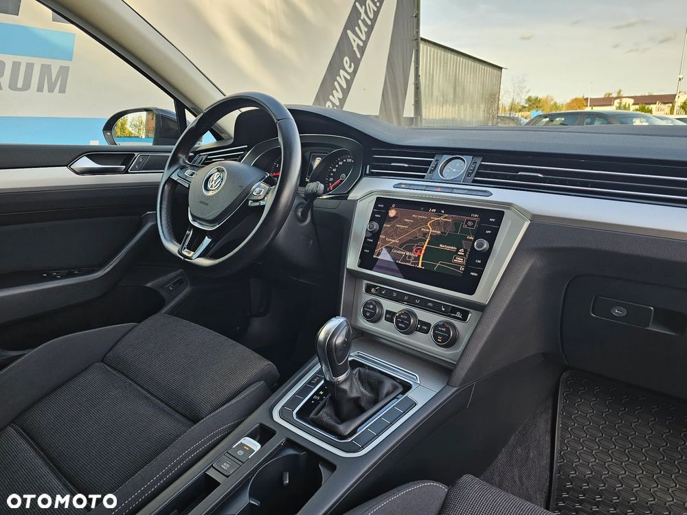 Volkswagen Passat 1.8 TSI BMT Comfortline - 11
