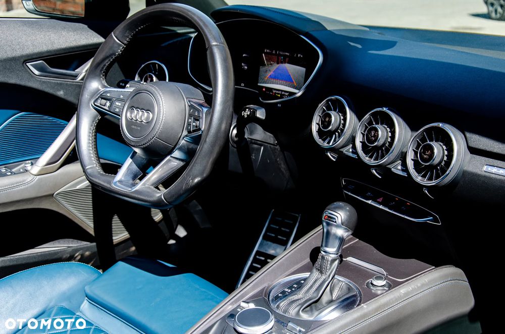 Audi TT S Roadster - 5