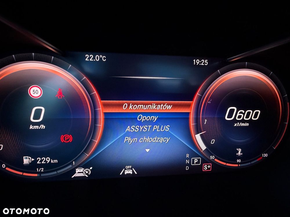 Mercedes-Benz Klasa C 400 4-Matic 9G-TRONIC - 3