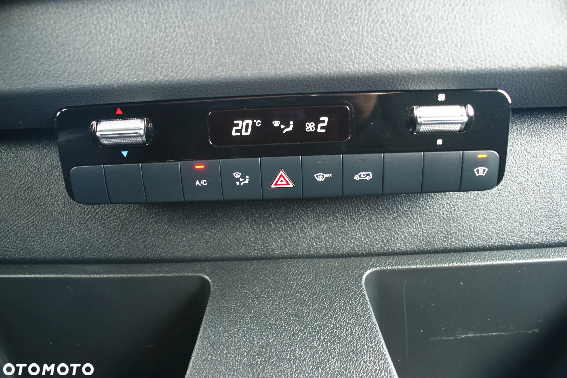Mercedes-Benz Sprinter - 15