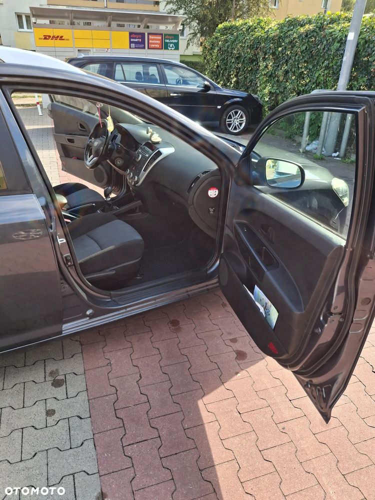 Kia Ceed 1.6 Comfort - 11
