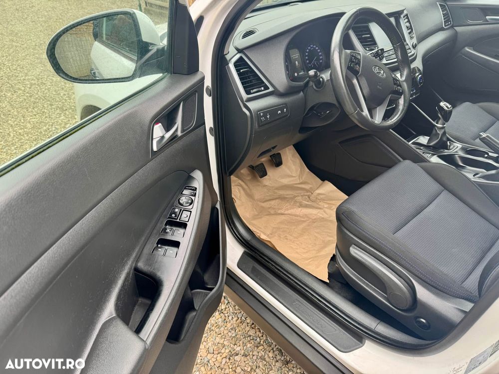 Hyundai Tucson blue 1.7 CRDi 2WD Style - 6