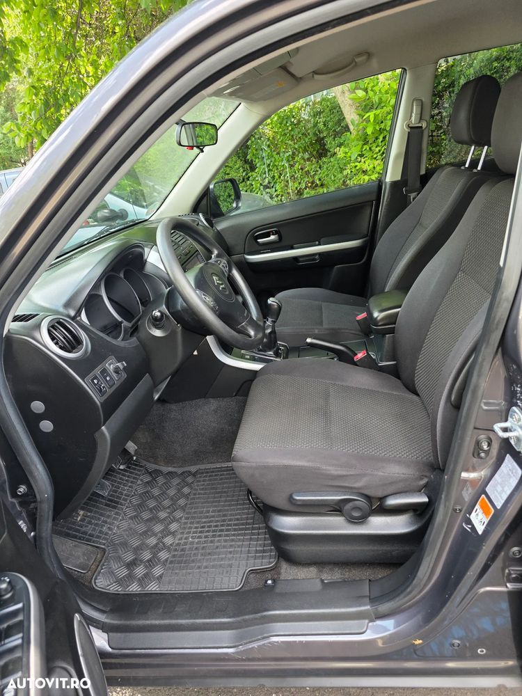 Suzuki Grand Vitara 1.9 DDIS JLX Navi - 8