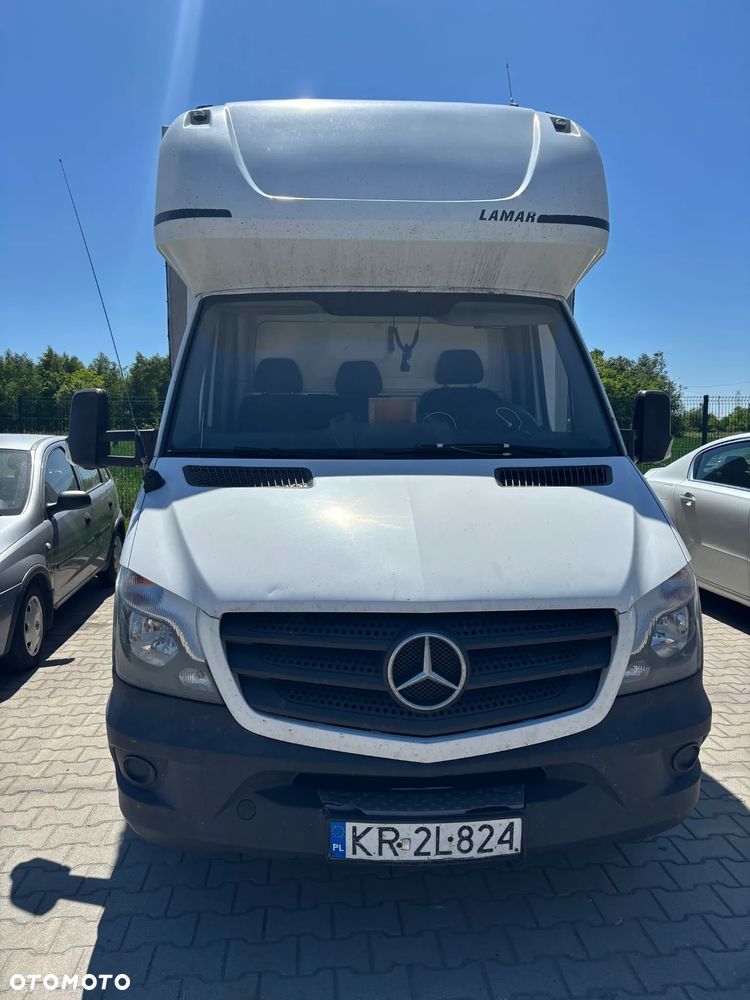 Mercedes-Benz - 2