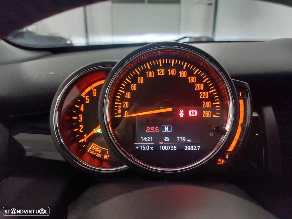 MINI 5 Portas Cooper D - 8