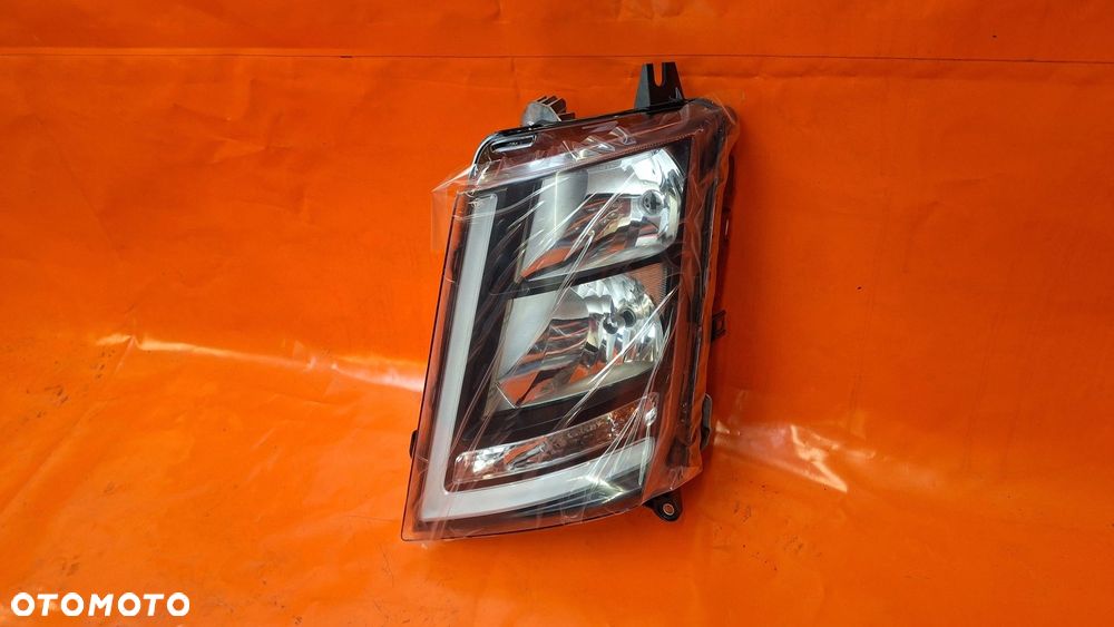 VOLVO FH4 REFLEKTOR LAMPA LEWA H7 -NOWA! - 1
