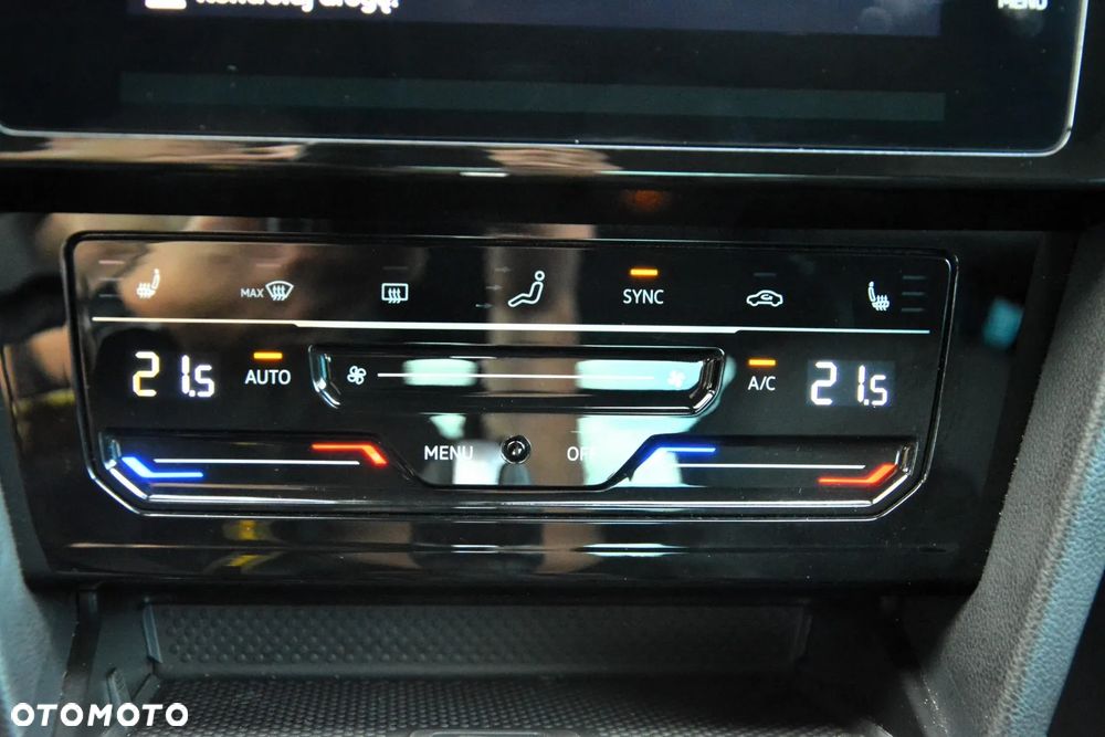 Volkswagen Passat - 34