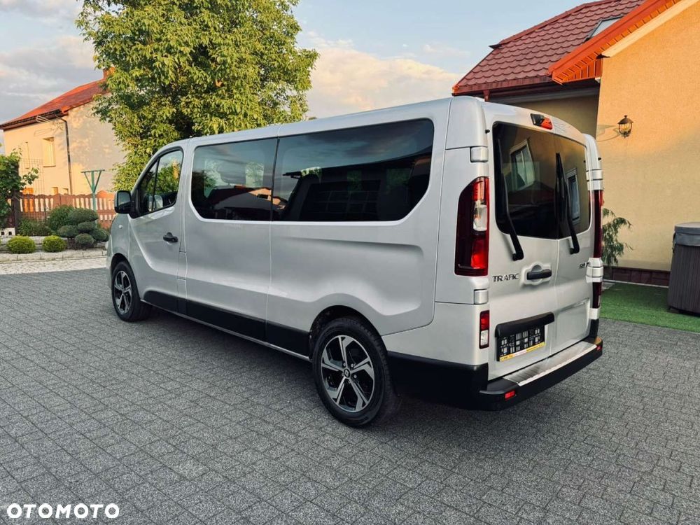 Renault Trafic - 23