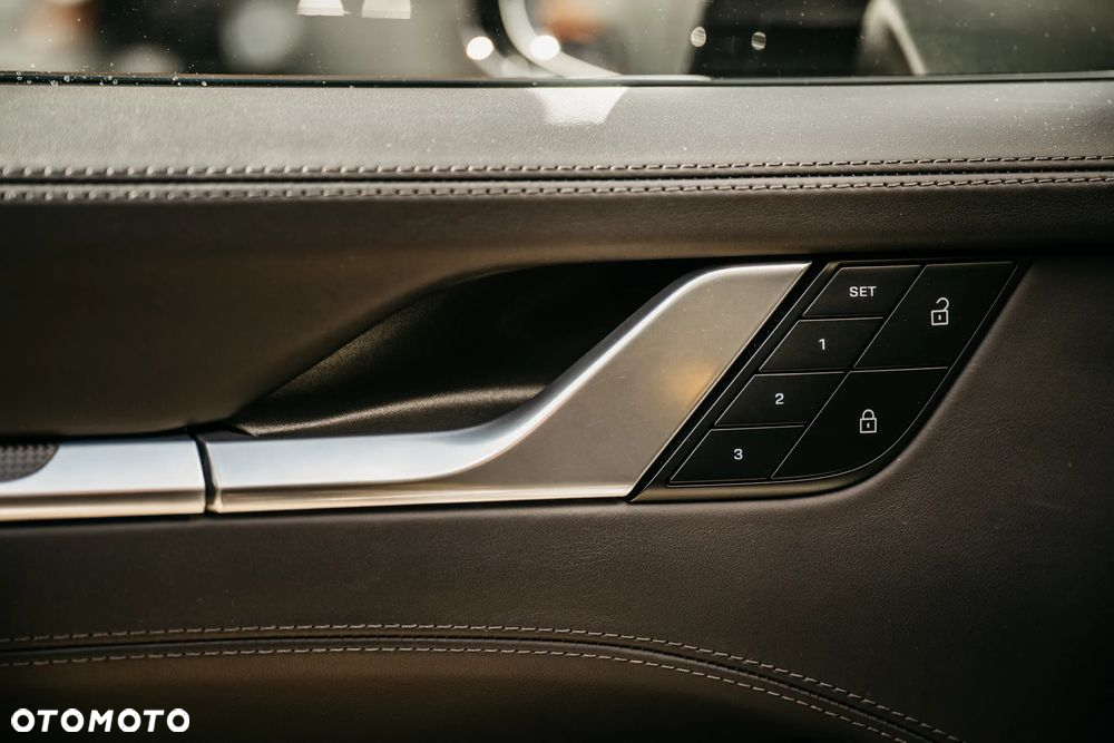 Porsche 911 Turbo S - 10