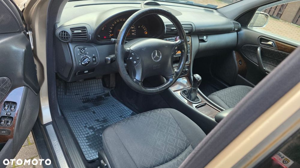 Mercedes-Benz Klasa C - 15