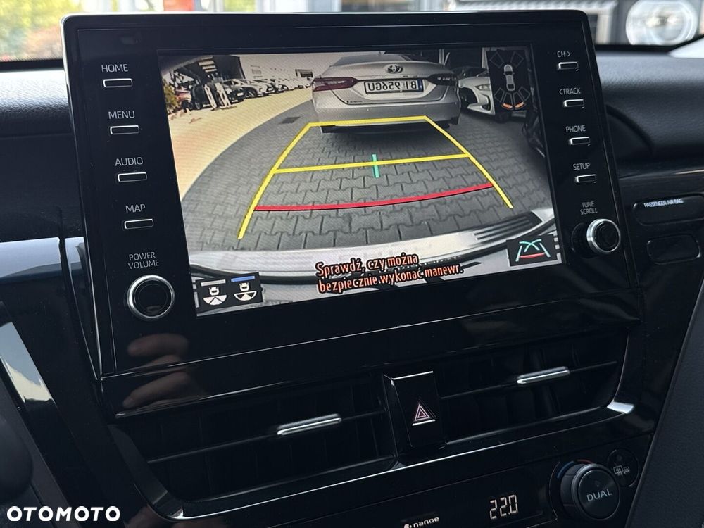 Toyota Camry 2.5 Hybrid Executive CVT - 23