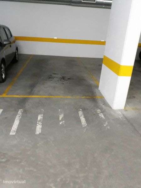 ARRENDAMENTO DE LUGAR DE GARAGEM EM BENFICA - Grande imagem: 2/4