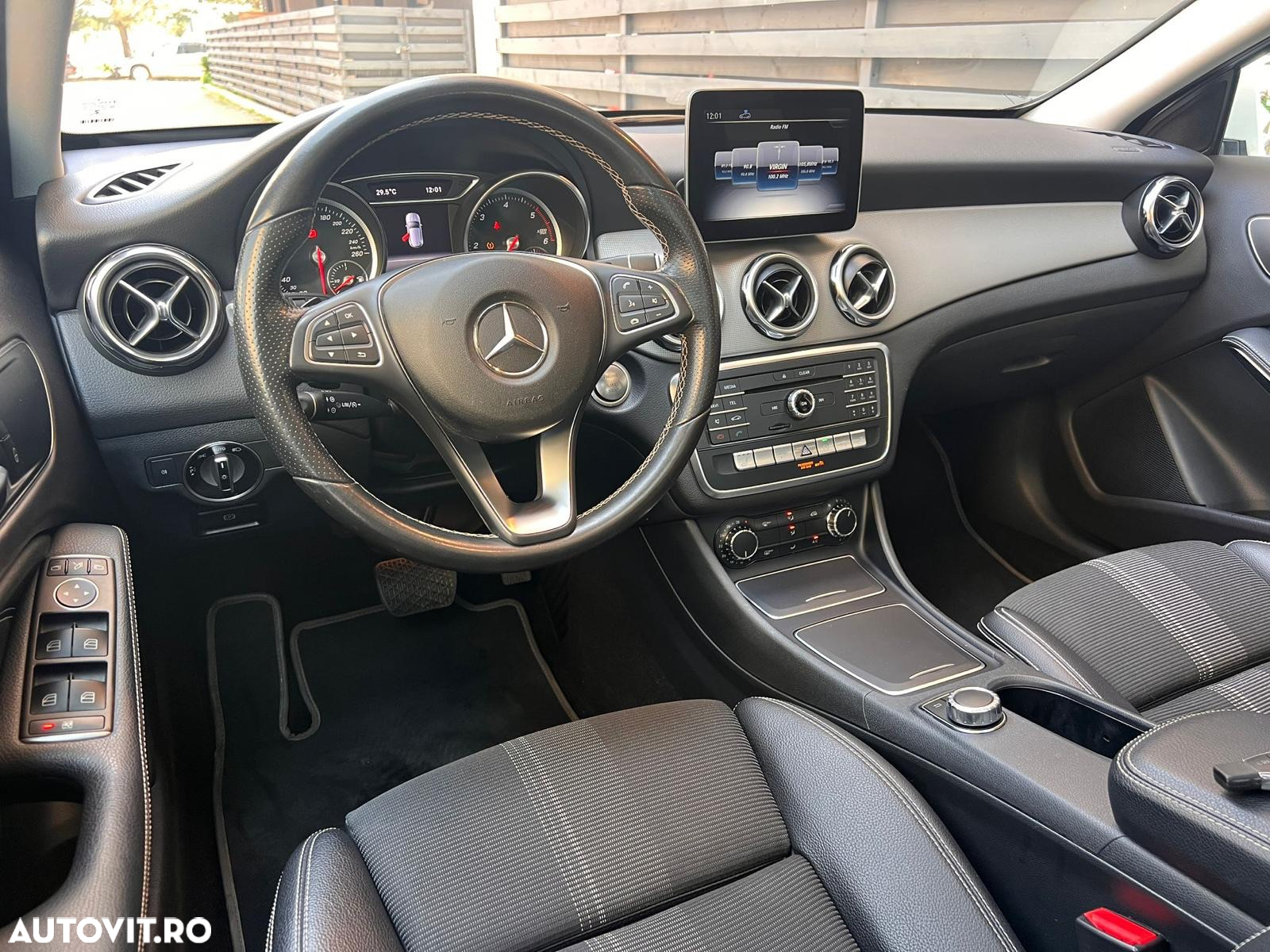 Mercedes-Benz GLA 220 d 7G-DCT Activity Edition - 15