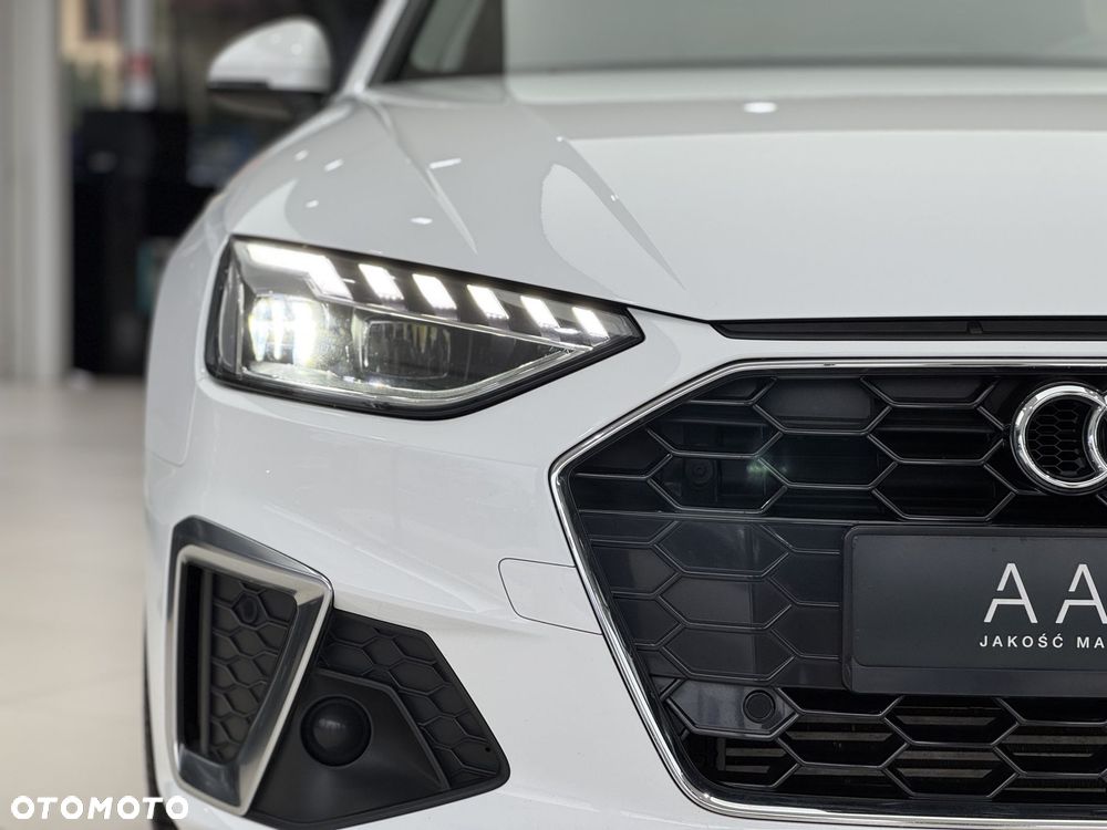 Audi A4 Limousine - 40