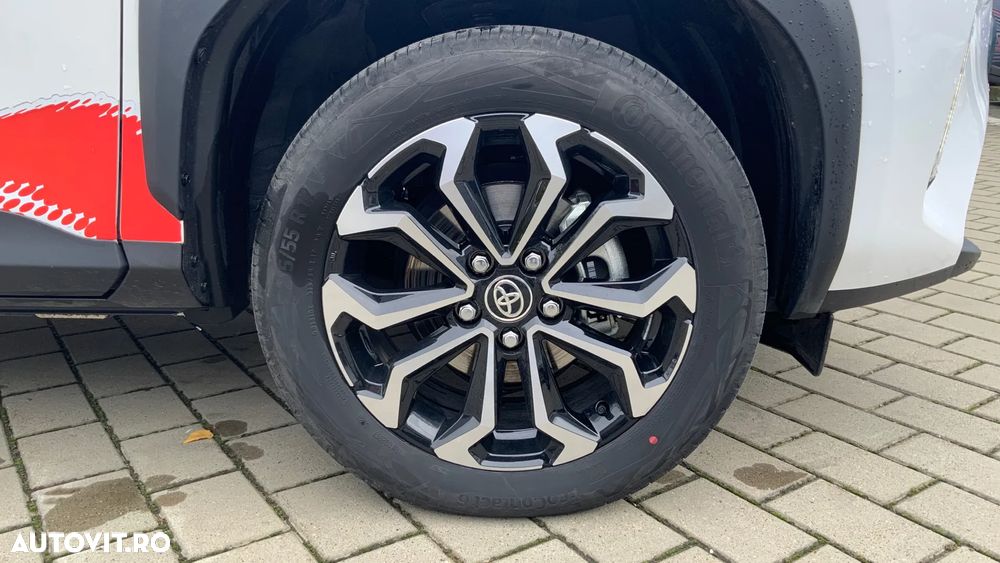Toyota Yaris Cross 1.5 VVT-i HSD 116 4x4 HEV Dynamic - 22