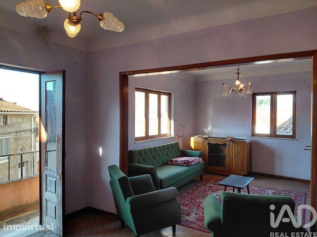 Casa / Villa T4 em Caria de 267 m2 - Grande imagem: 2/17
