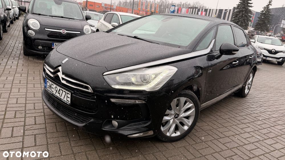 Citroën DS5 Hybrid4 EGS6 SportChic - 13