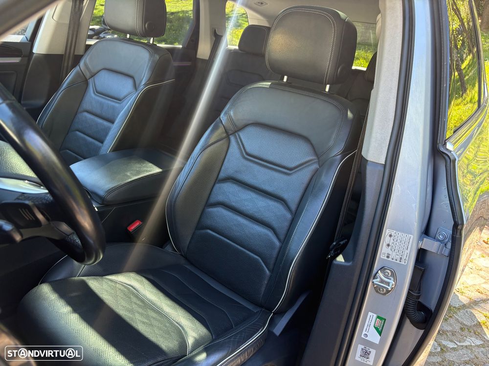 VW Touareg 3.0 TDI V6 Elegance Plus - 7