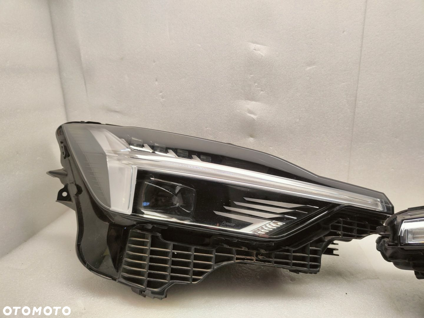 VOLVO POLESTAR FULL LED KOMPLET LAMP PRZEDNICH P31698070, P31698071 - 2