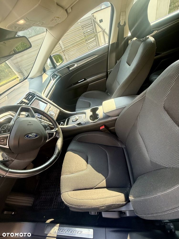 Ford Mondeo 2.0 EcoBlue Titanium - 29