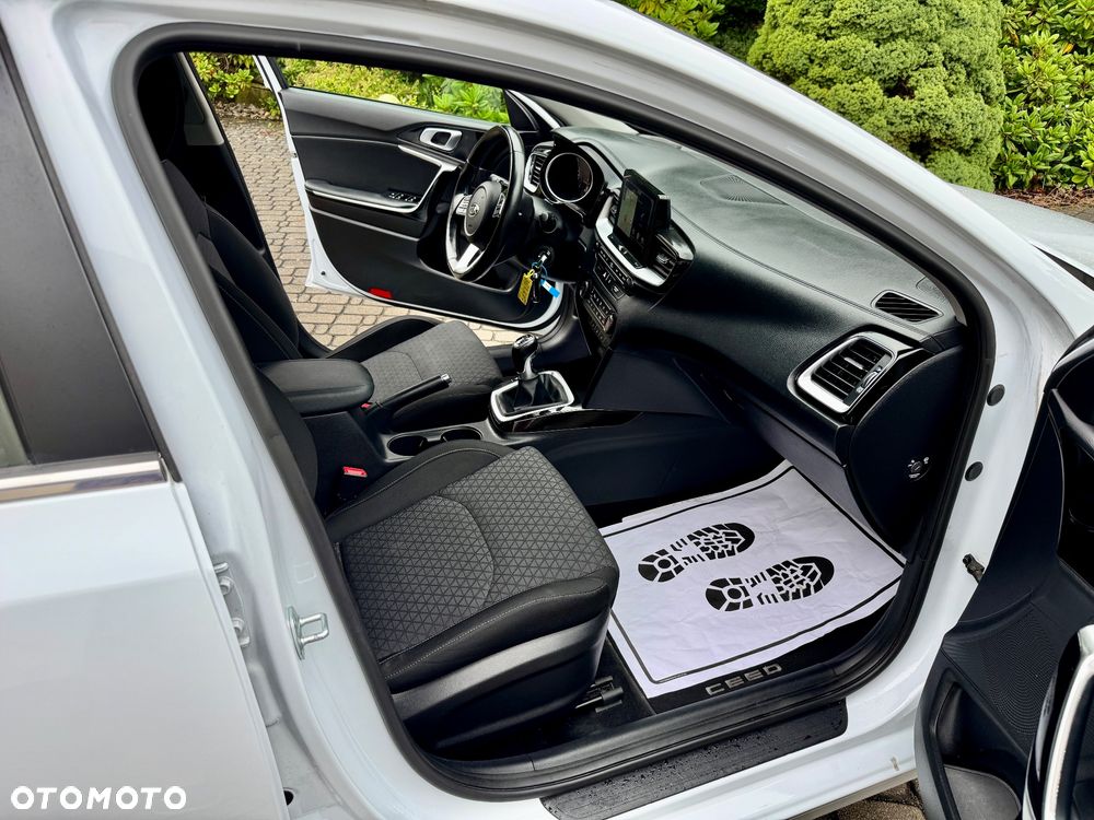 Kia Ceed 1.6 CRDi Platinum Edition - 9