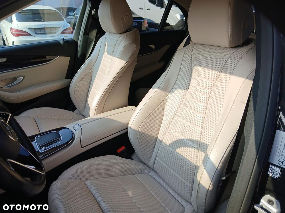 Mercedes-Benz Klasa E 400 d 4-Matic Avantgarde - 24