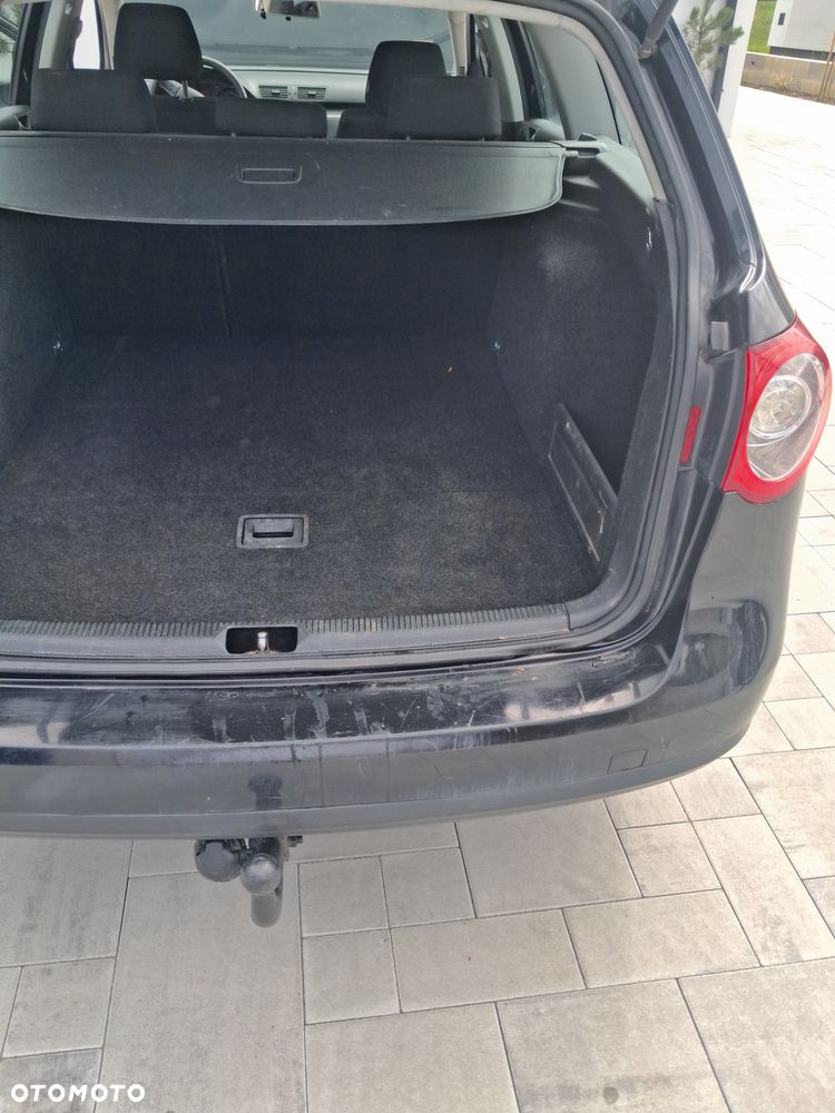 Volkswagen Passat 1.9 TDI Comfortline - 16