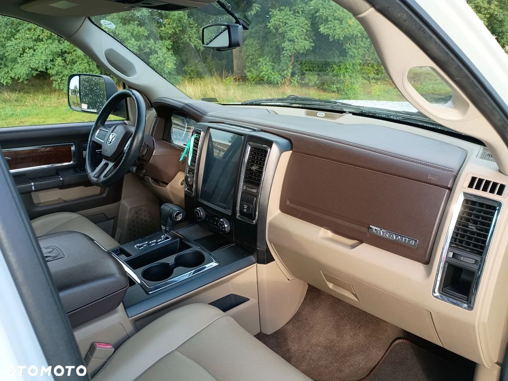 Dodge RAM 5.7 4x4 - 12