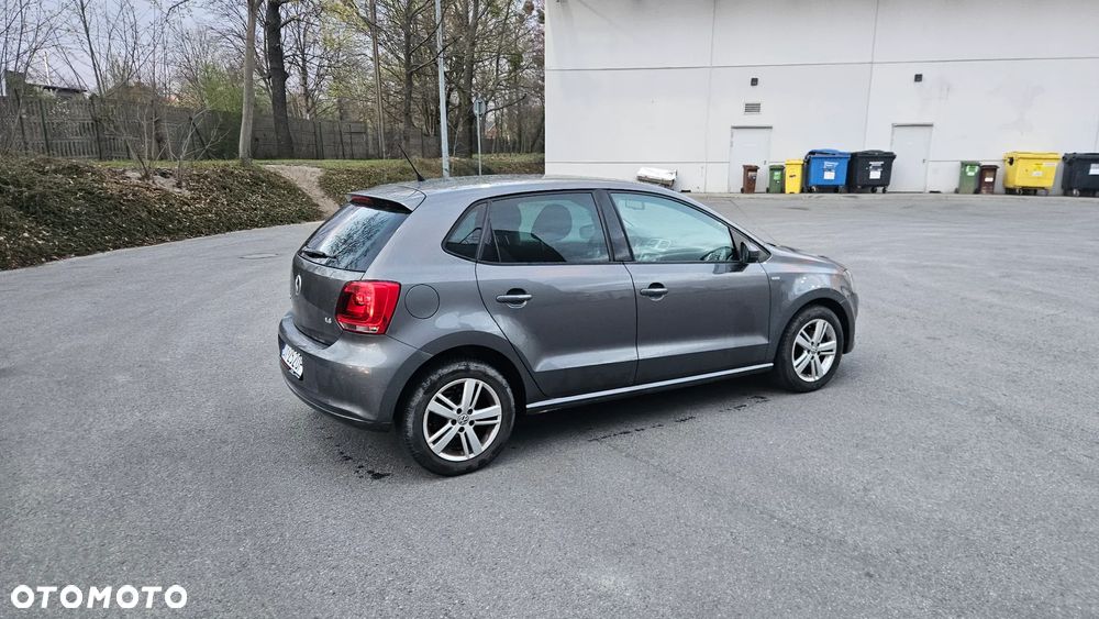 Volkswagen Polo 1.4 16V Comfortline - 9