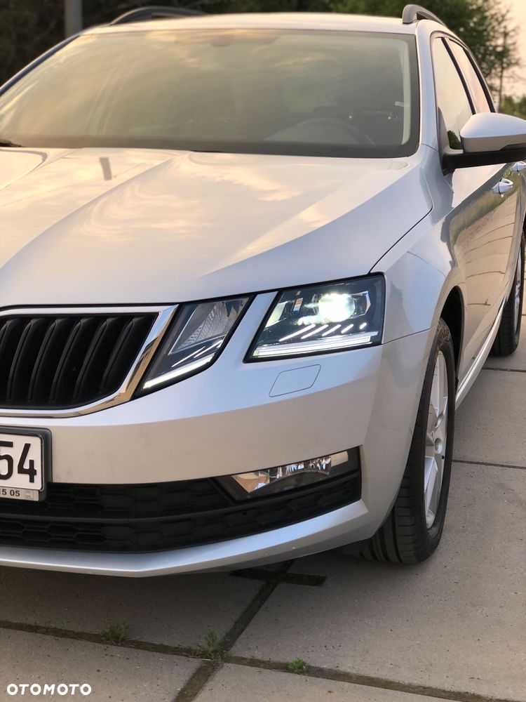 Skoda Octavia 2.0 TDI Ambition EU6 - 17