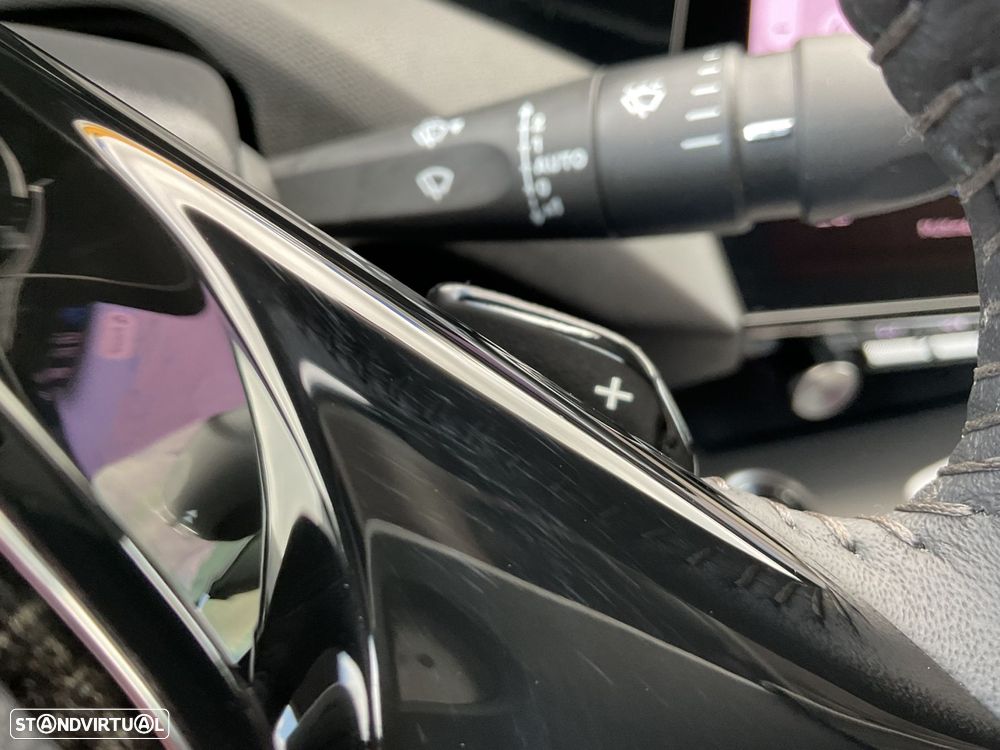 Peugeot 408 1.2 PureTech Allure EAT8 - 21