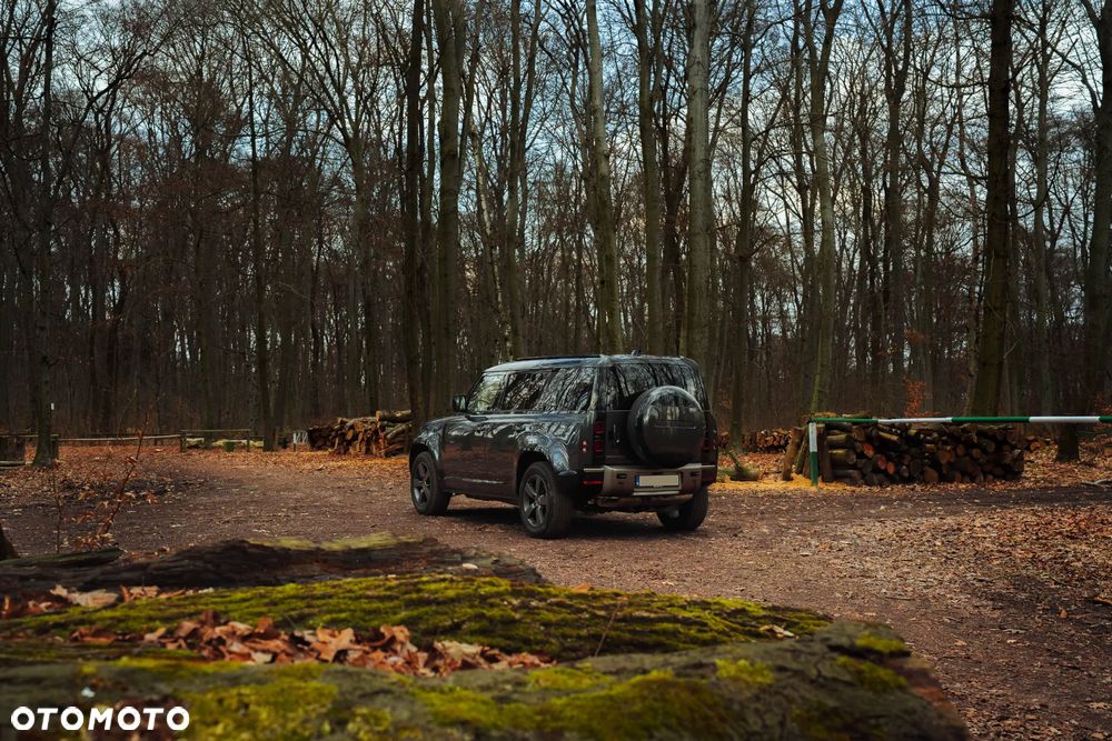 Land Rover Defender 3.0 D250 mHEV X-Dynamic HSE - 8