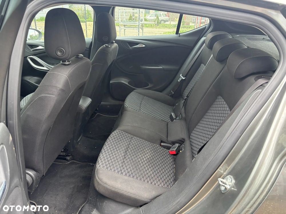 Opel Astra 1.6 D (CDTI DPF ecoFLEX) Start/Stop Edition - 7