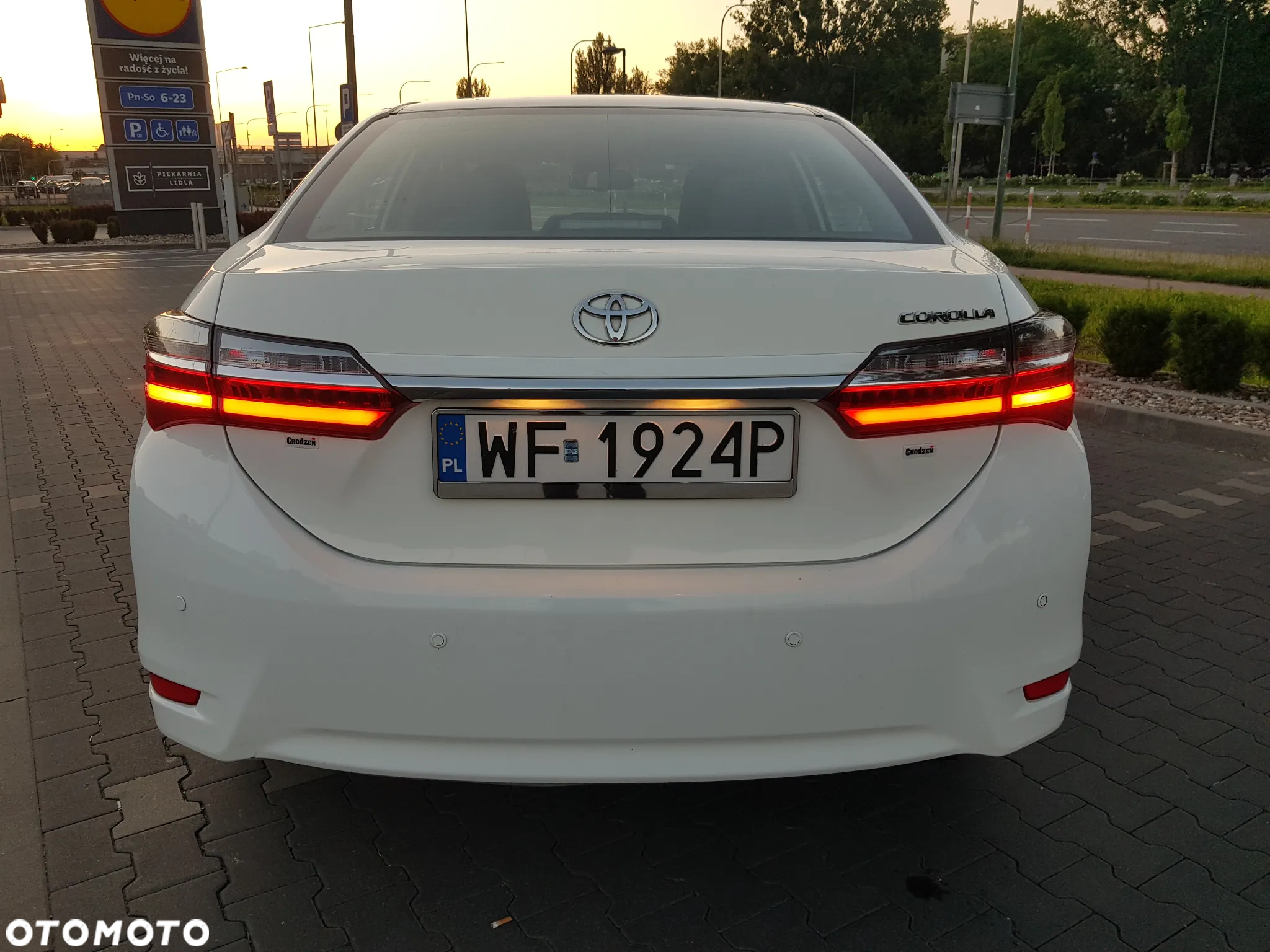 Toyota Corolla - 7