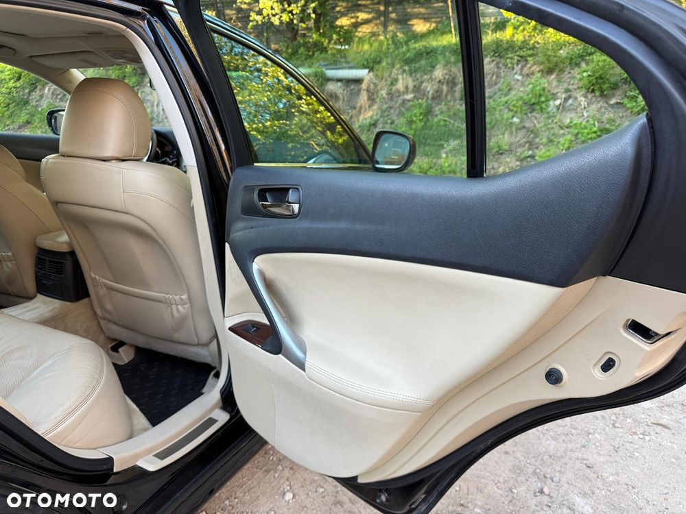 Lexus IS 220 D Prestige - 19
