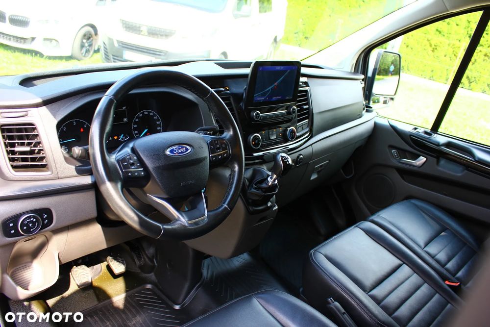 Ford TRANSIT CUSTOM TRAIL 2.0 TDCI 131KM 3 OSOBOWY NAVIGACJA KAMERA FELGI FULL OPCJA STAN PERFEKT FV23% - 40