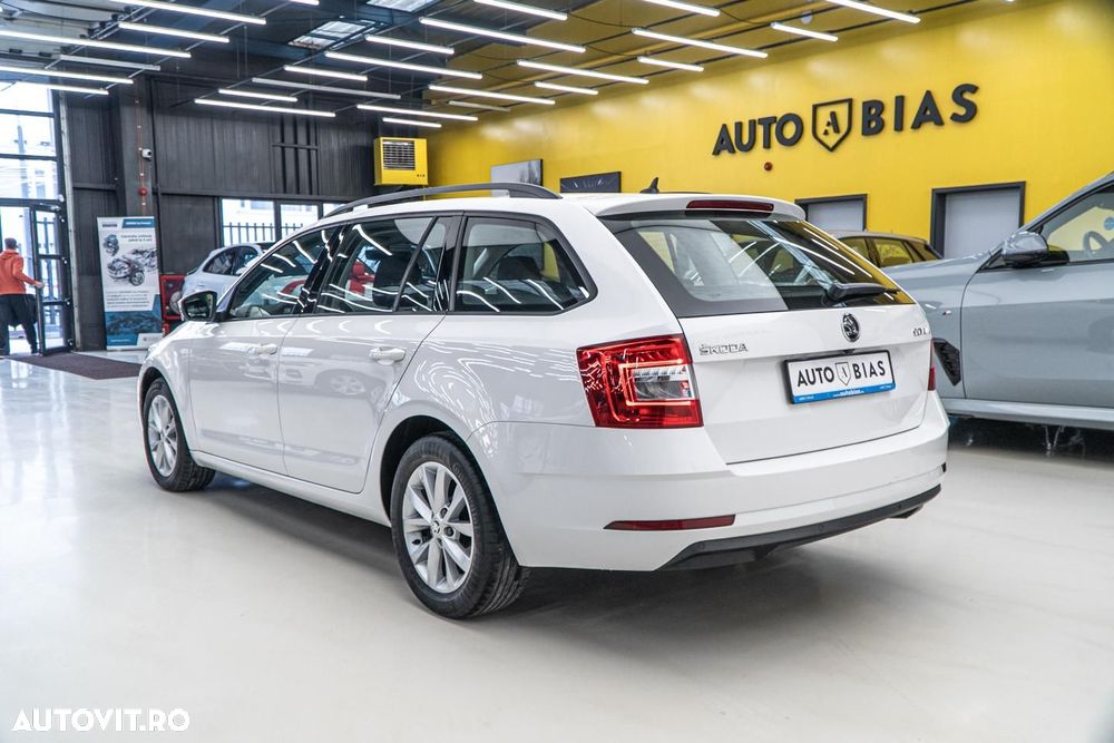 Skoda Octavia Combi 1.0 TSI DSG Style - 6