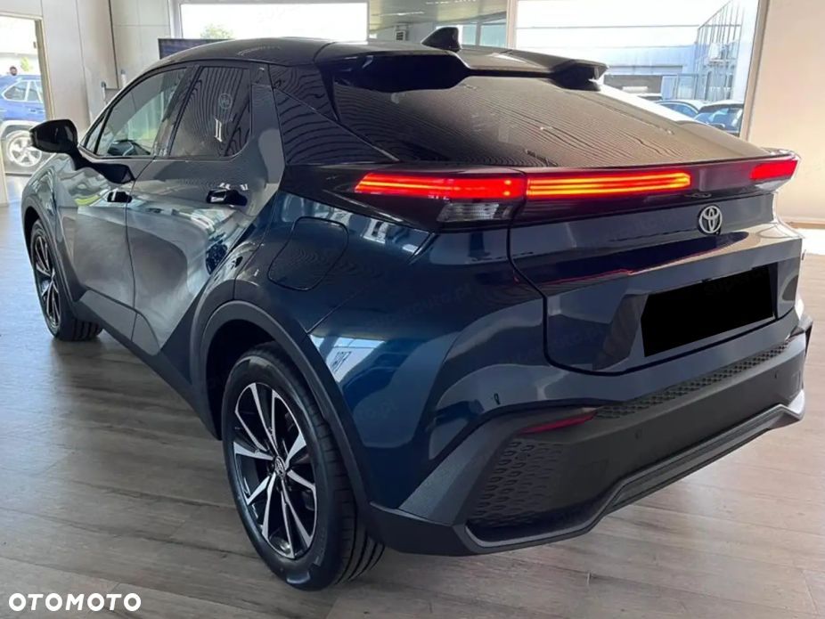 Toyota C-HR - 4