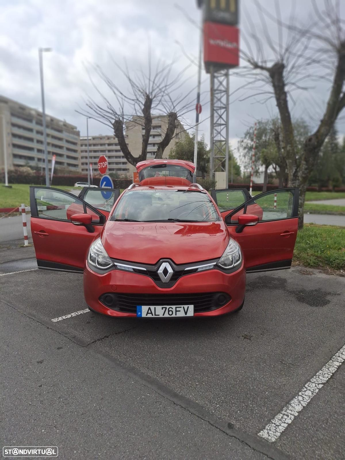 Renault Clio Sport Tourer (Energy) dCi 90 Bose Edition - 12