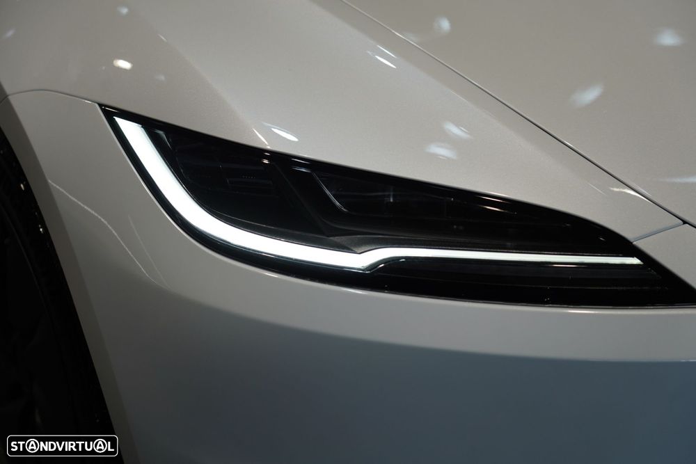 Tesla Model 3 - 37