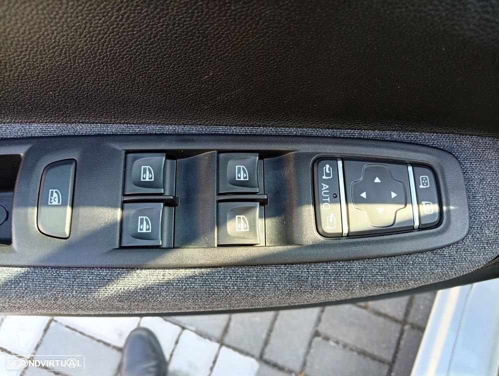 Renault Zoe (c/ Bateria) Intens 50 - 26