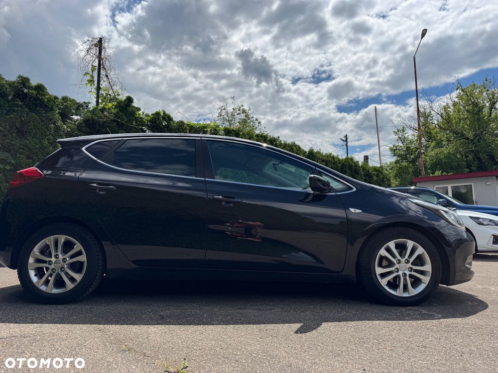 Kia Ceed 1.6 CRDi 128 ISG Fifa World Cup Edition - 15
