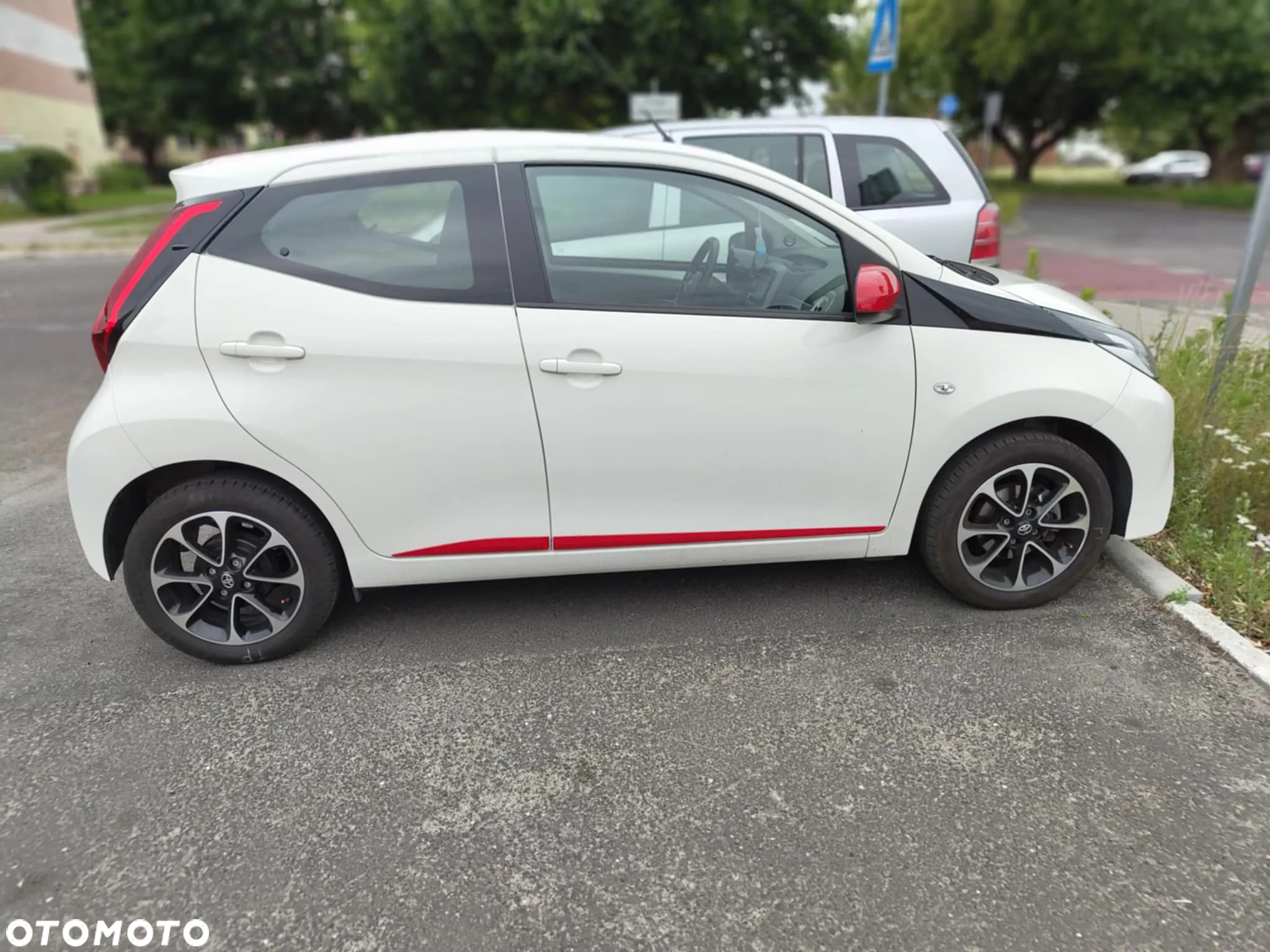Toyota Aygo 1.0 VVT-i Color Edition - 12