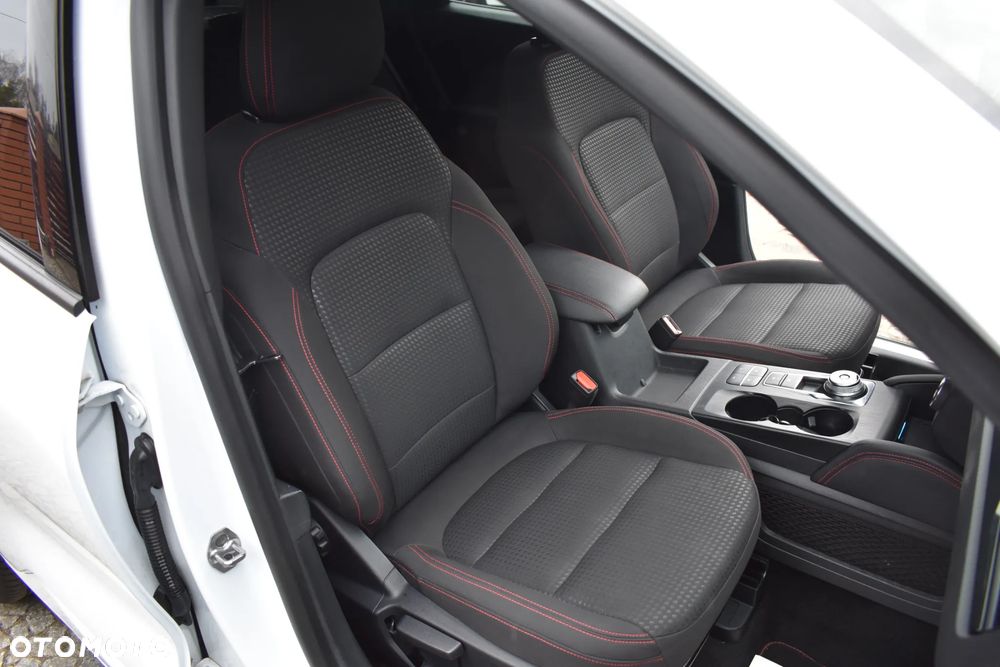 Ford Kuga 1.5 EcoBlue ST-LINE - 30