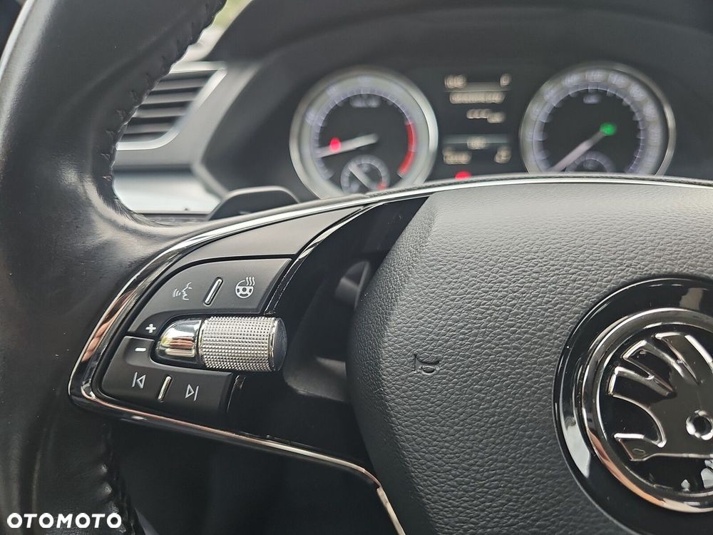 Skoda Superb 2.0 TSI Ambition DSG - 13