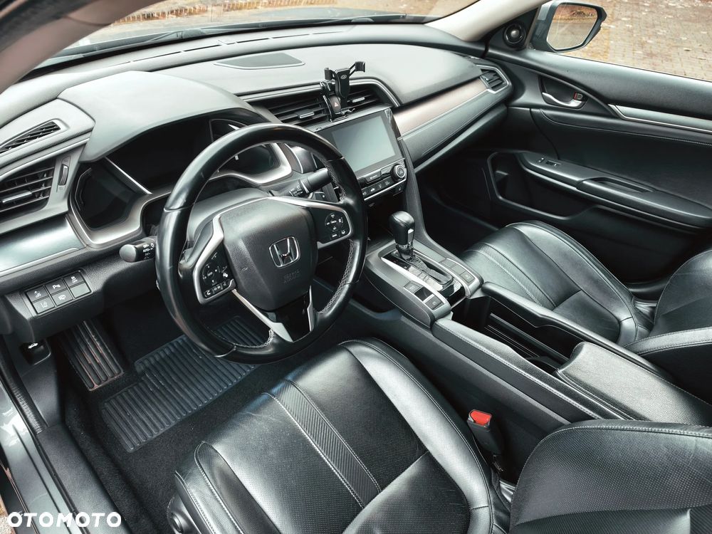 Honda Civic 1.5 T Executive CVT - 18