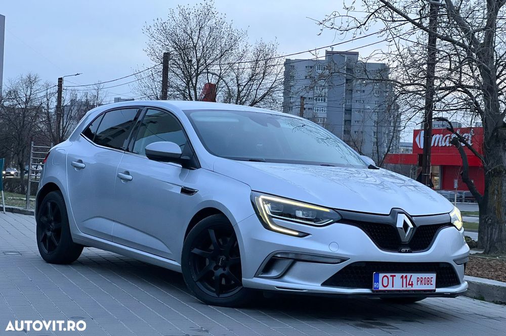 Renault Megane ENERGY TCe 205 EDC GT - 13