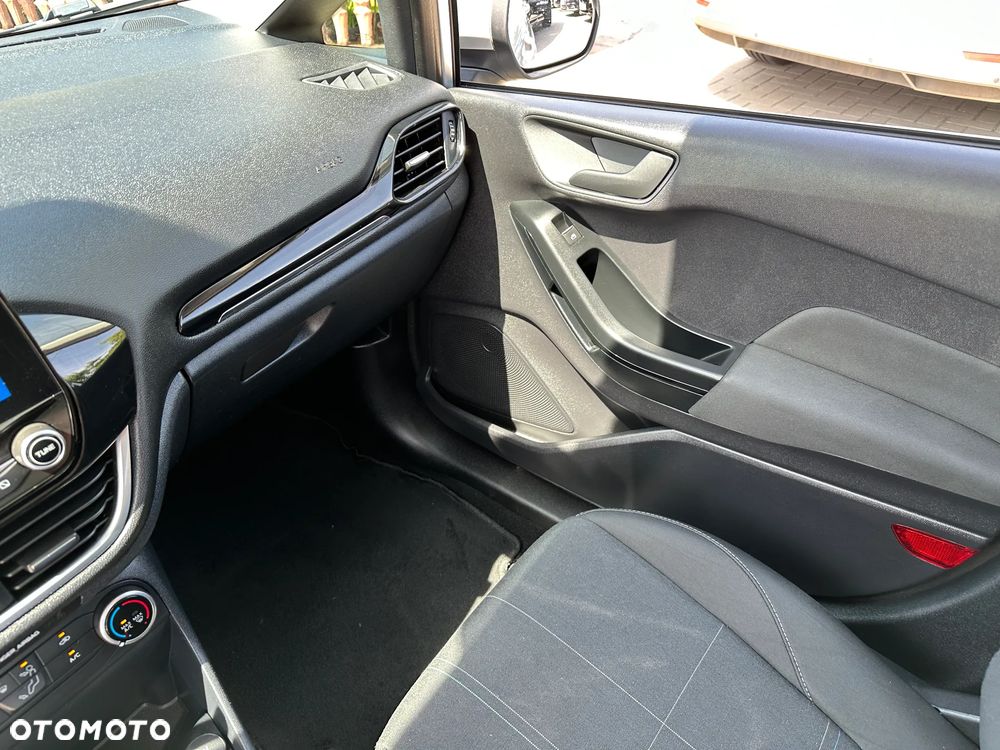 Ford Fiesta - 17